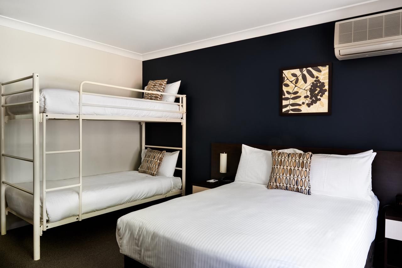175 Hotel Westmead Sydney Exterior foto